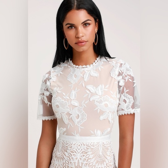 Lulu's Kayleigh White and Nude Lace Short Sleeve Midi Dress 16353 - Picture 4 of 16